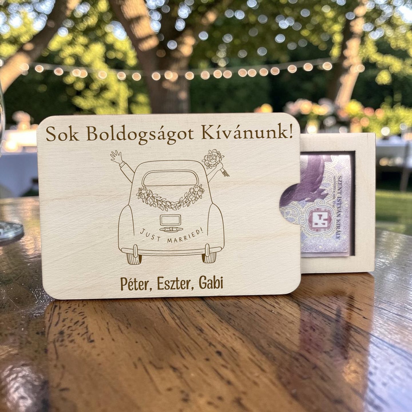 Esküvői pénzátadó – személyre szabható gravírozással – termékkép