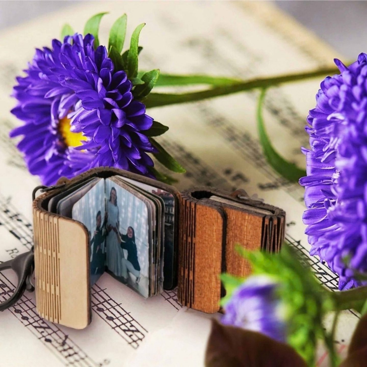 Mini fényképalbum kulcstartó akár 36 fotóval - (6-36db) emlék album – termékkép 3
