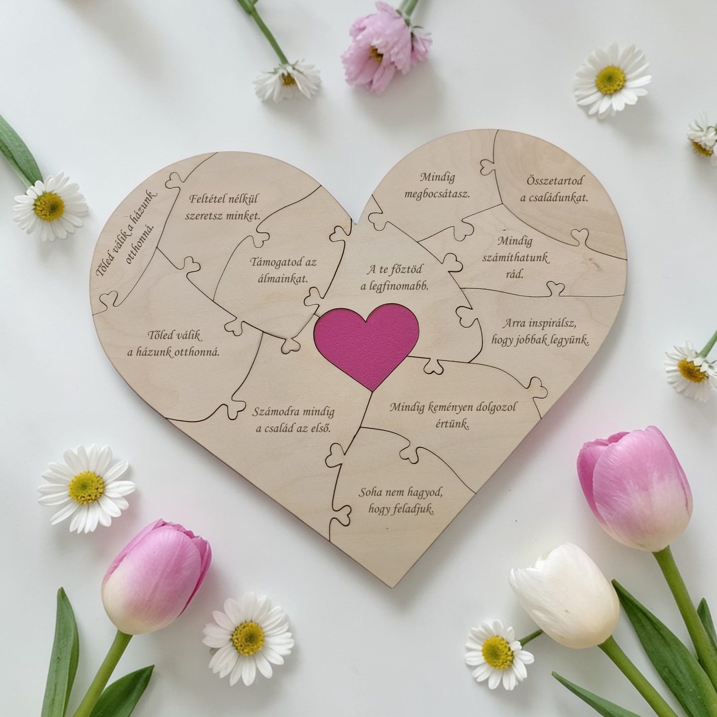 Szív alakú puzzle - gravírozott ajándék anyáknak – termékkép 2